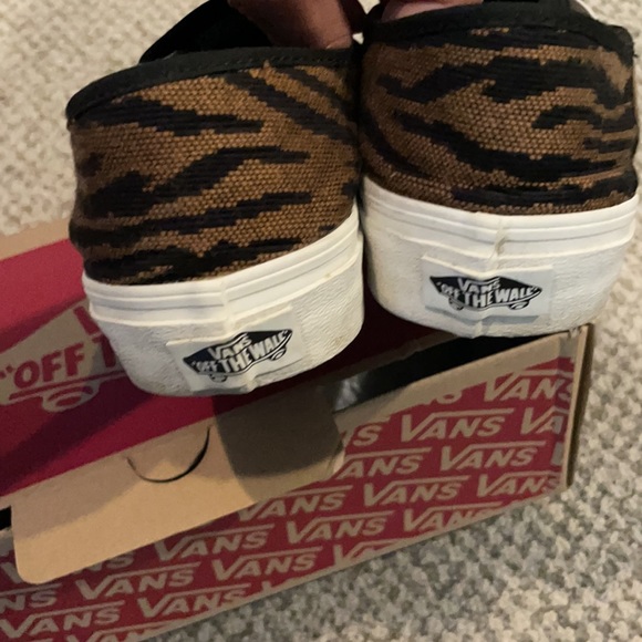 Tiger Vans - Picture 4 of 5